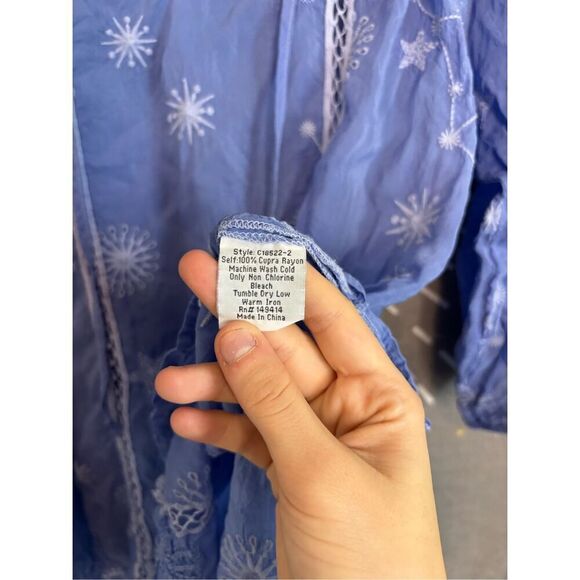 Johnny Was Celestin Tie Closure 3/4 Sleeve Embroidered Blouse - Picture 7 of 8